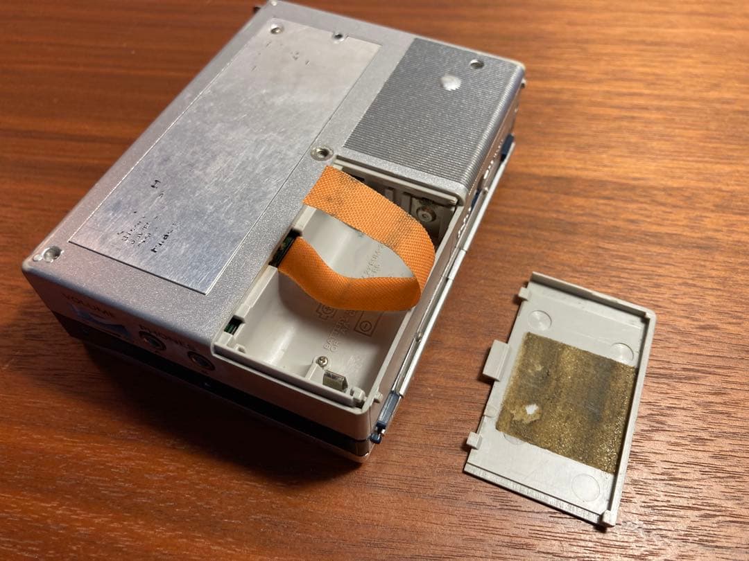 【ビンテージ】　カセットプレーヤー　日立　W1 CP-1