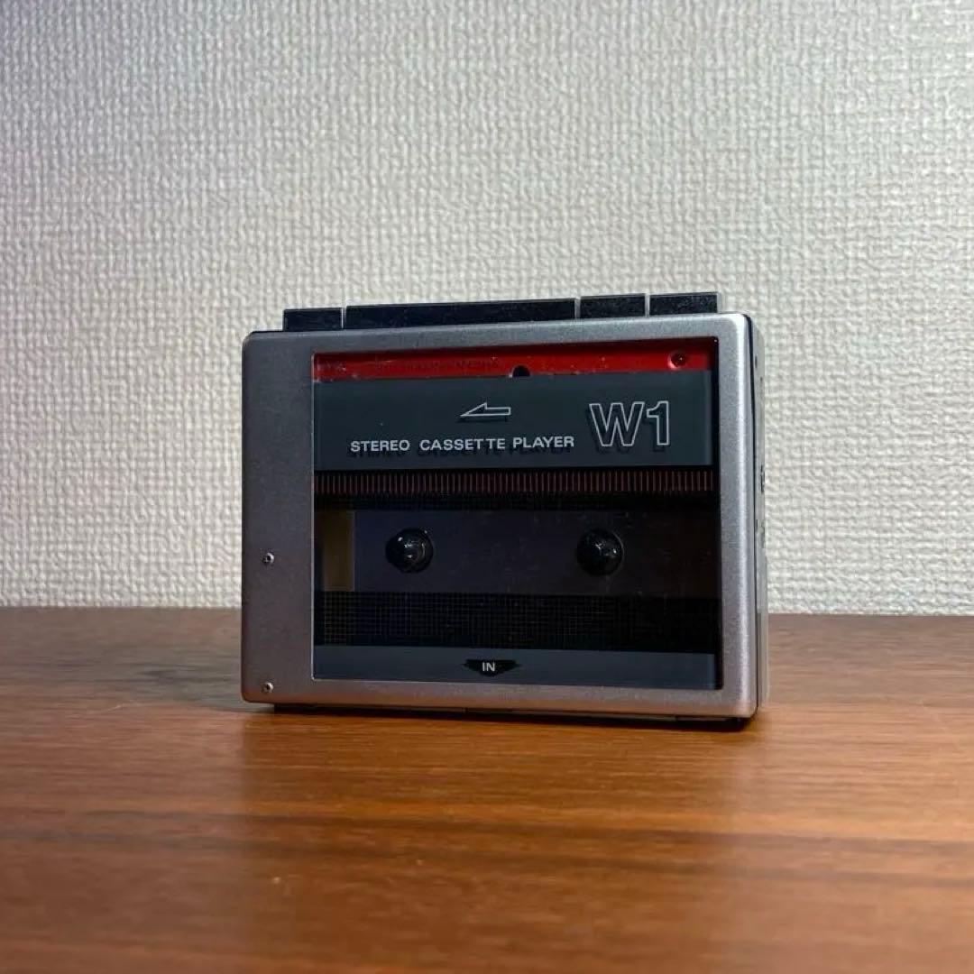 【ビンテージ】　カセットプレーヤー　日立　W1 CP-1