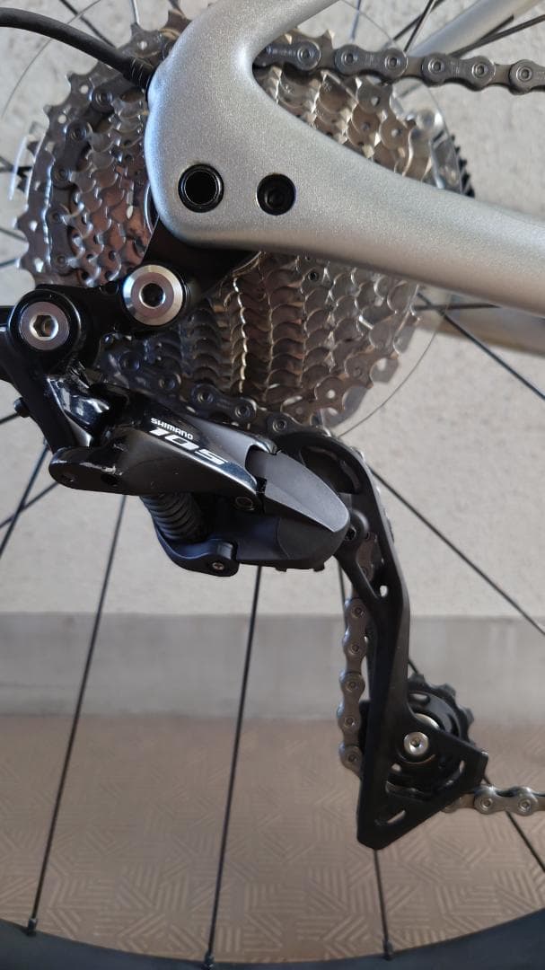 【送料込み】Specialized 2021 Roubaix Sport