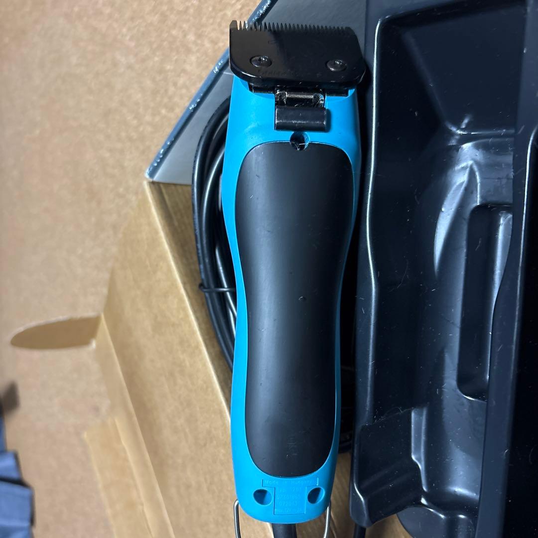 WAHL コード式クリッパー KM10 ＋ステンレスアタッチメント