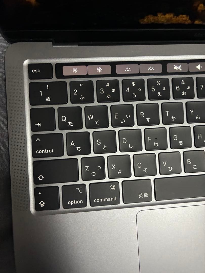 MacBook Pro 13インチM2 2022 256GB 8GBメモリ