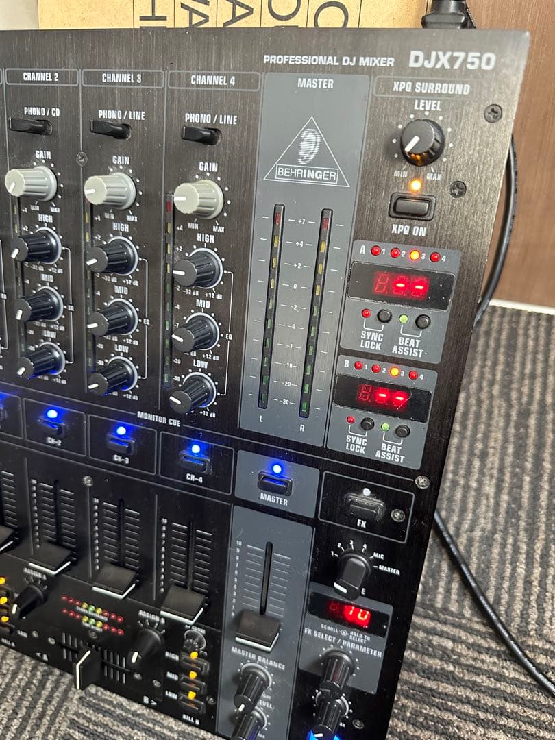 BEHRINGER DJX750 DJミキサー