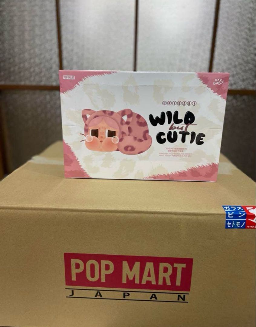 ぬいぐるみ POPMART CRY BABY WILD BUT CUTIE