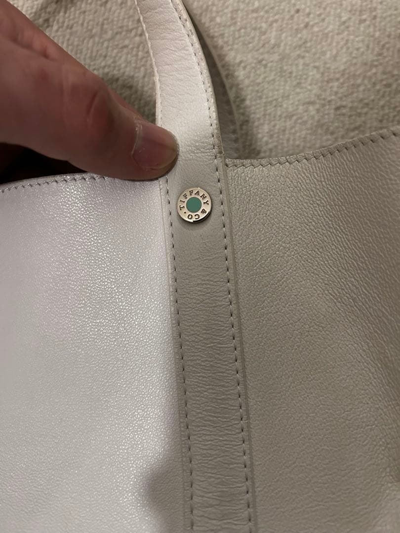 バッグ Tiffany leather hand bag reversible