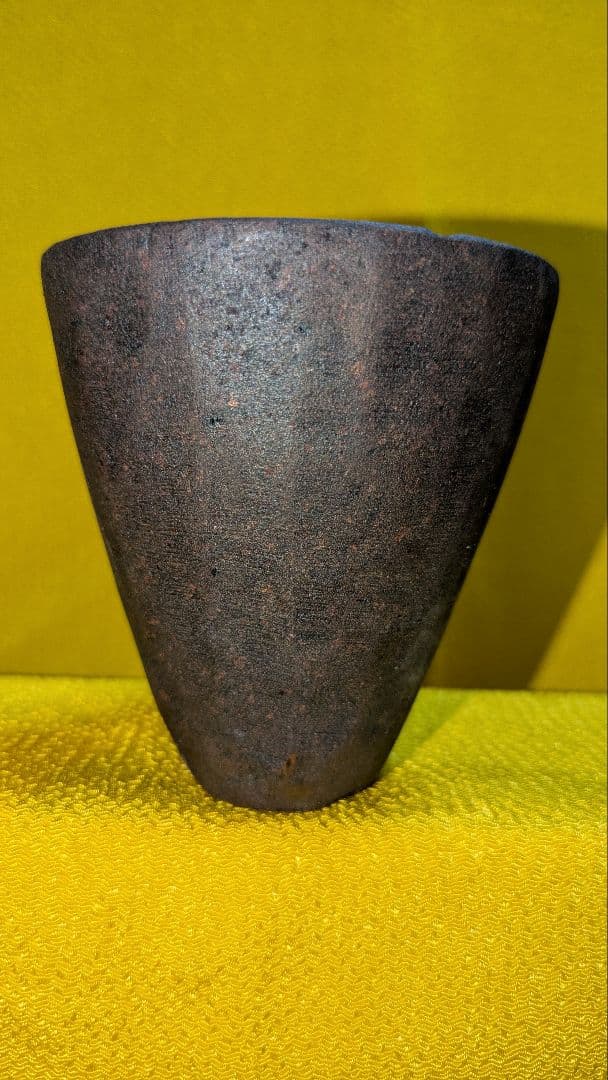 酒杯、石彫刻酒杯、安山岩彫刻酒杯、倉田辰彦作