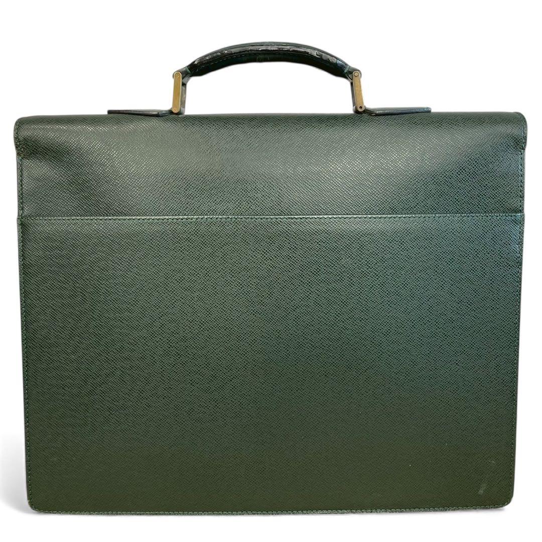 ルイヴィトン　ビジネスバッグ　タイガ　セルヴィエットモスコバ　エピセア