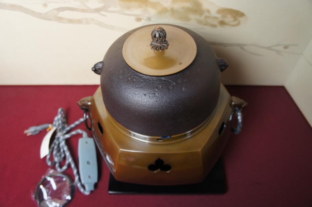 ☆美品 未使用 在銘真形釜添え 唐銅六角風炉 500W電熱器(可変)送料込み