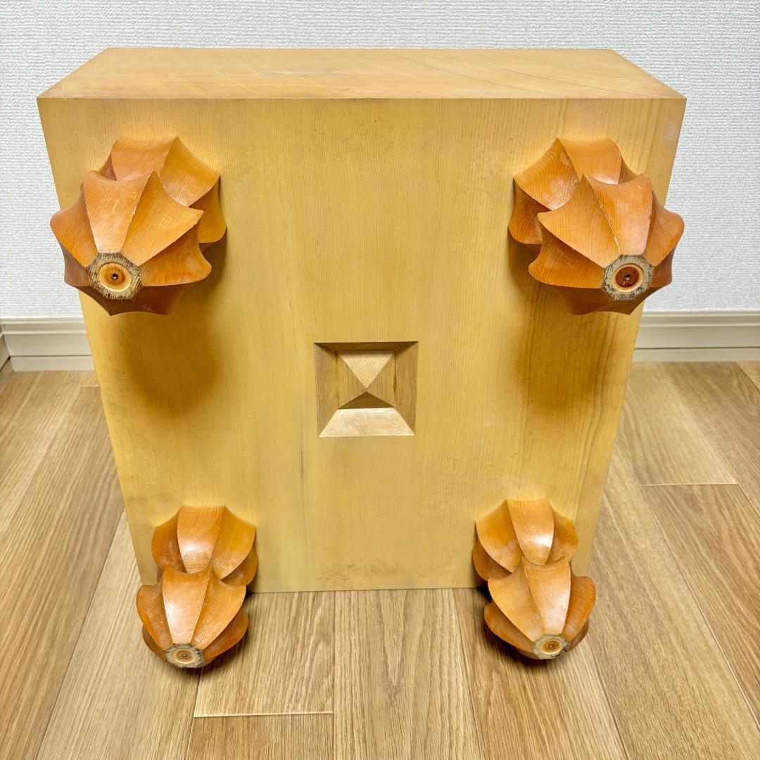 【定価27万円】新榧 6寸 柾目 足付 碁盤 碁石 34号 本蛤 那智黒 木箱付