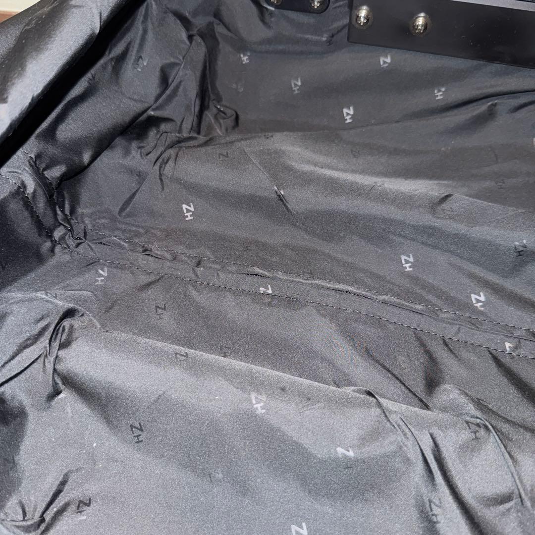 【KK】　ゼロハリバートン　スーツケース 31Ｌ