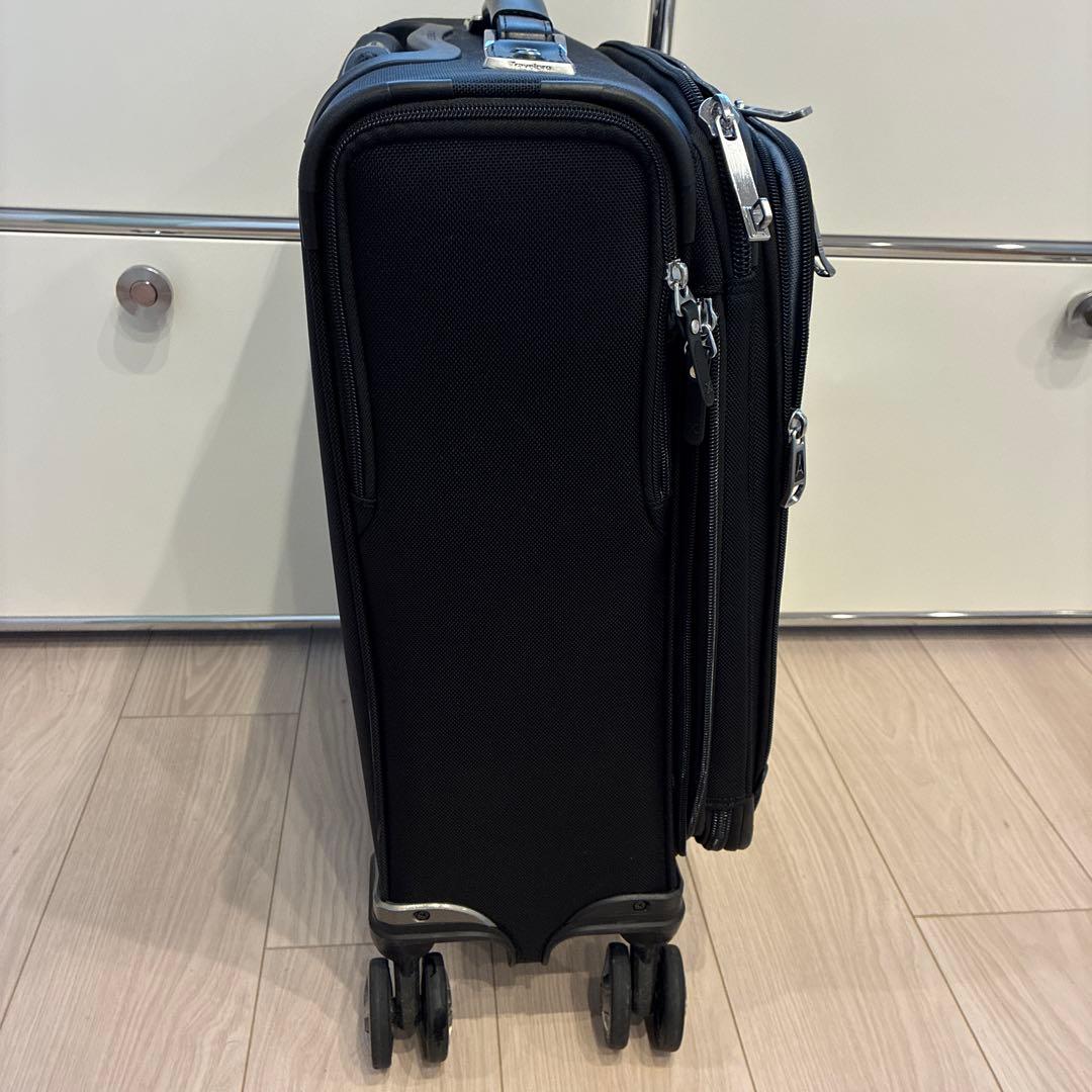 トラベルプロ travel pro ブラック 中型キャリーケース