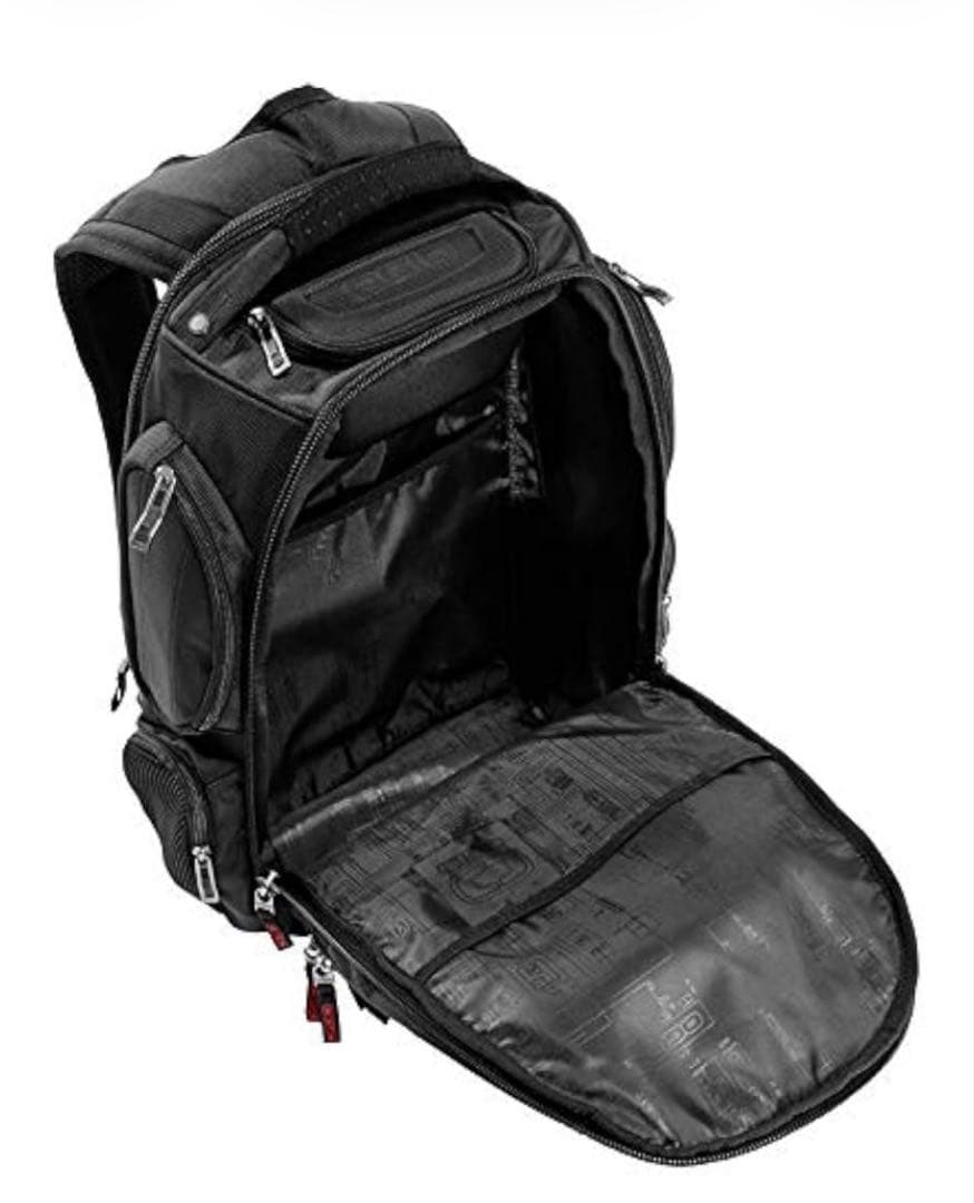 Ogio ツーリングバックパック Gambit17 backpack 色調：黒