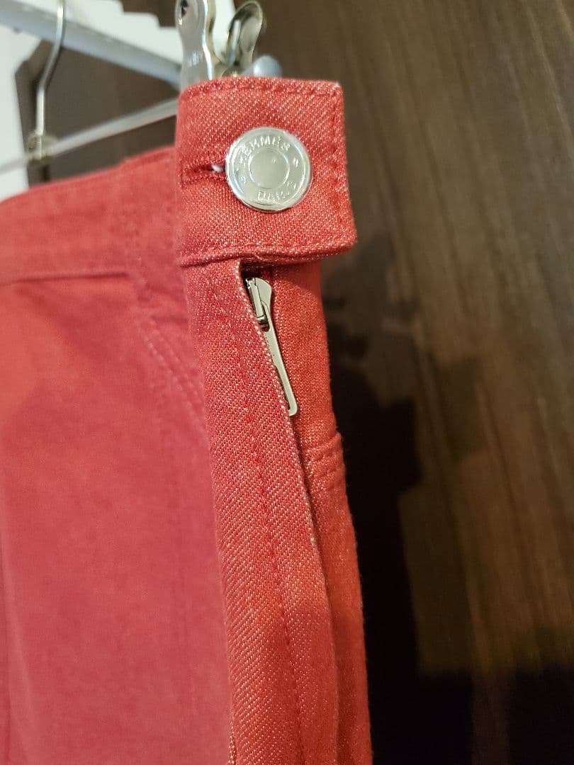 び*じ様 最終特価【新品未使用】HERMES レッド タイトミニスカート