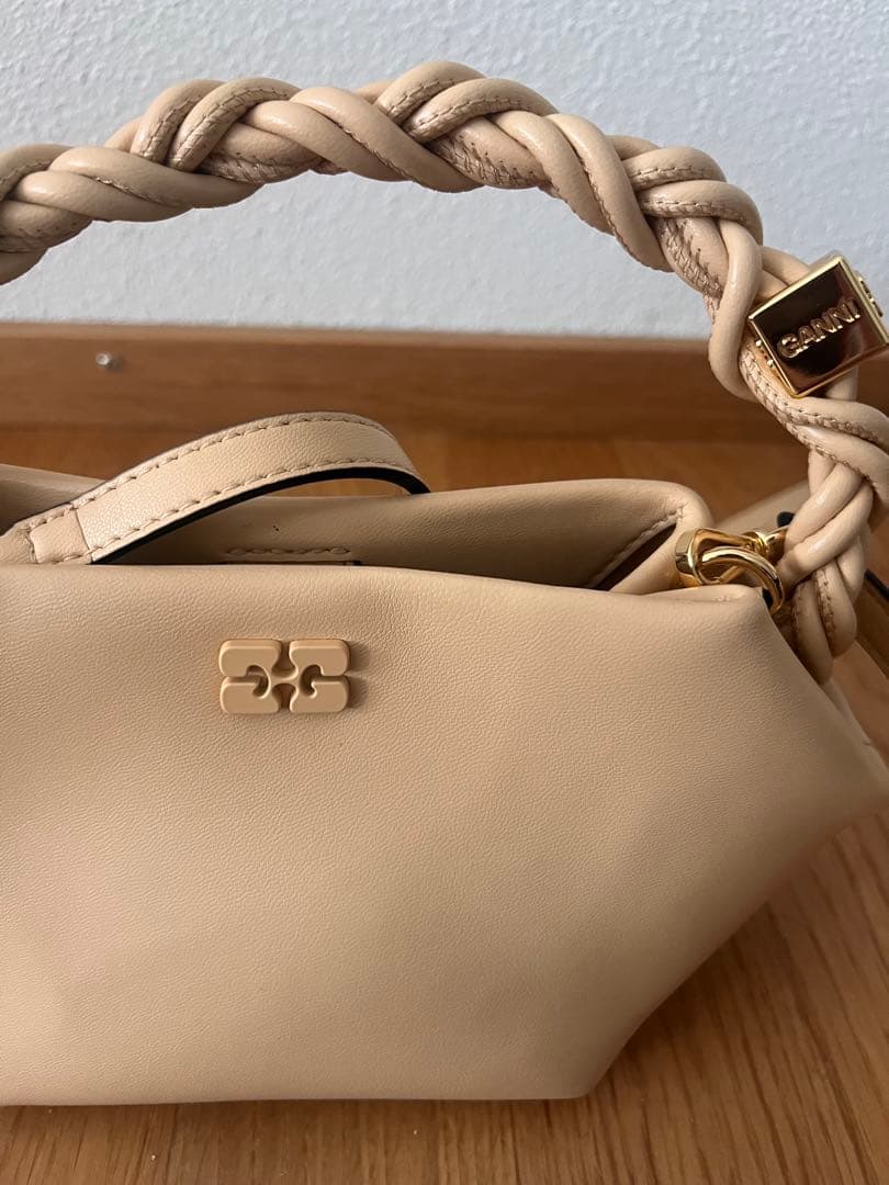 GANNI ボウバッグ ミニ バタークリーム