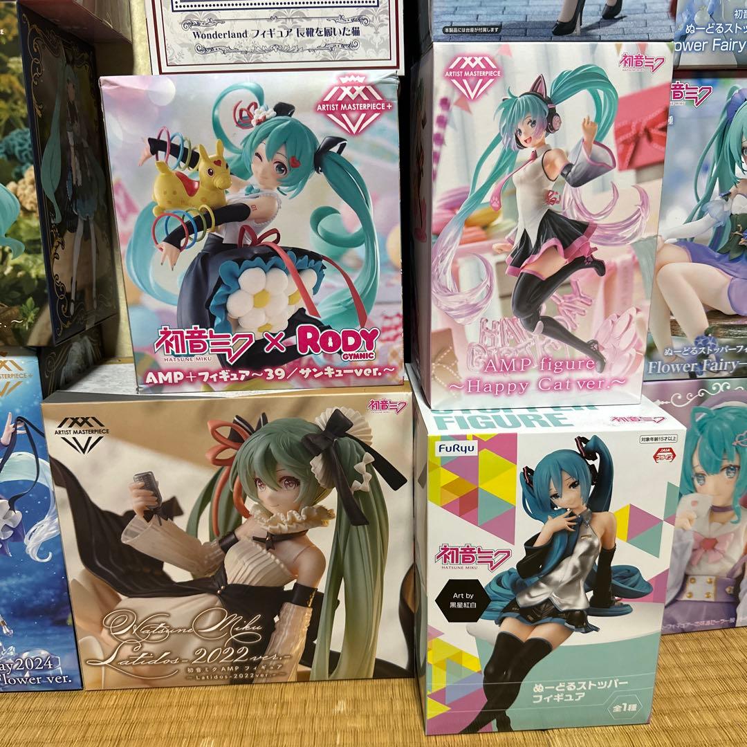 【金魚出品】初音ミク フィギュア 26個 AMP+ 長靴を履いた猫 親指姫