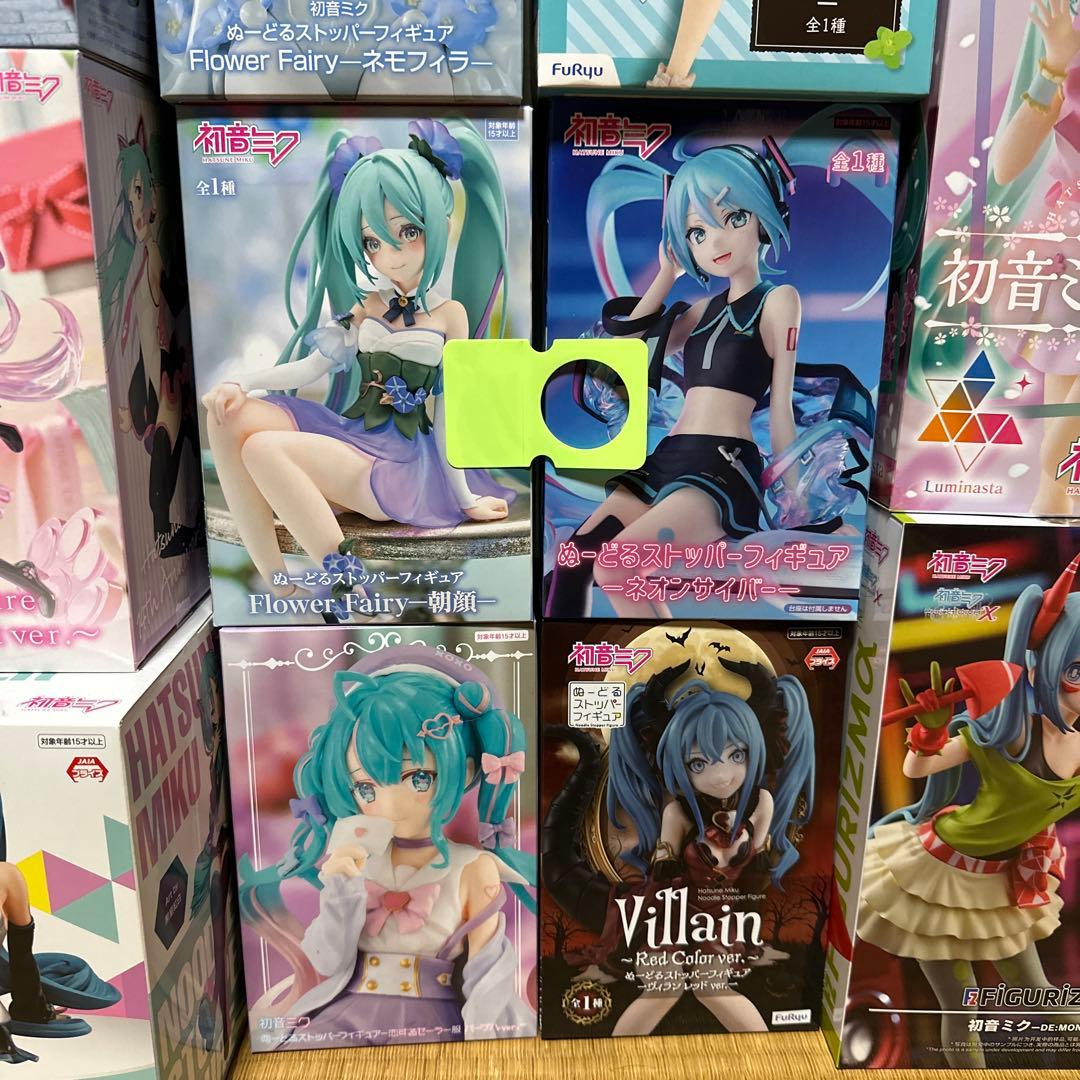【金魚出品】初音ミク フィギュア 26個 AMP+ 長靴を履いた猫 親指姫