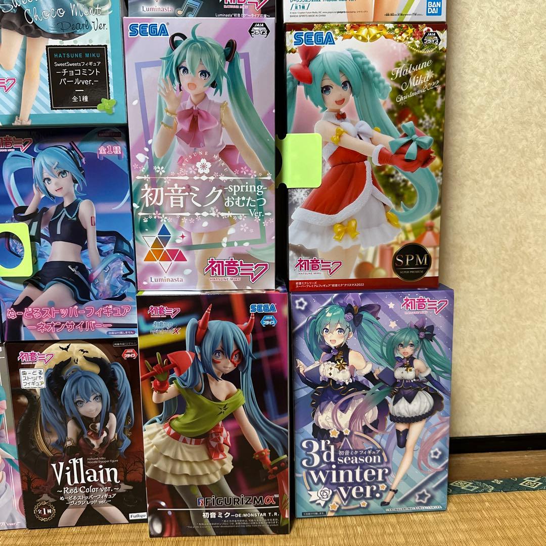 【金魚出品】初音ミク フィギュア 26個 AMP+ 長靴を履いた猫 親指姫