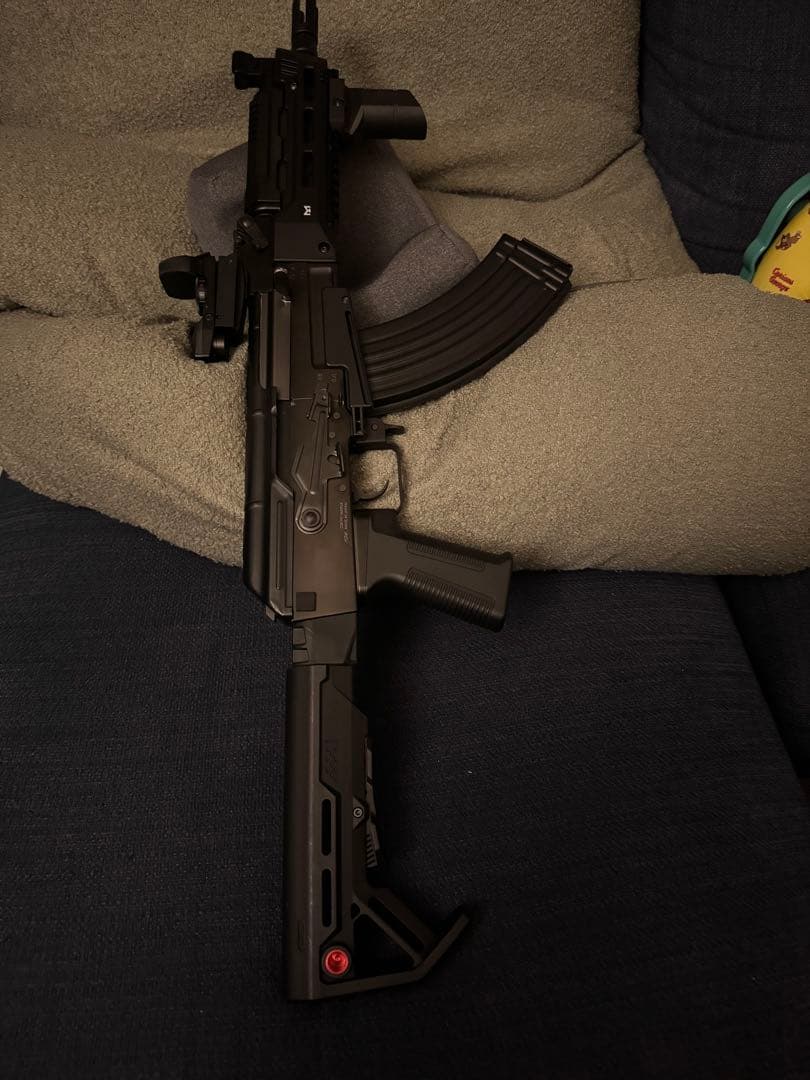 東京マルイAKストーム　ドットサイト&フォアグリップ付