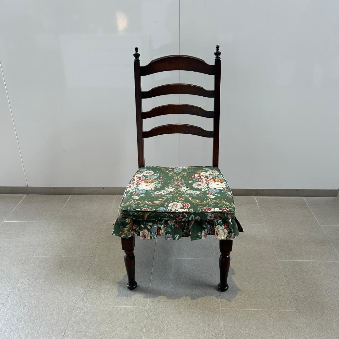 ♥ＨＩＤＡ　飛騨産業　ダイニングチェア１脚　キツツキマーク