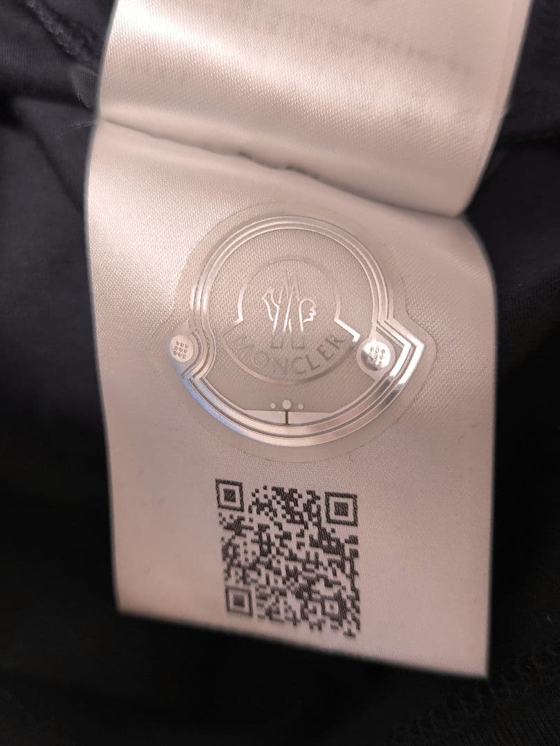 y*2様 MONCLER ネイビー Tシャツ 新品