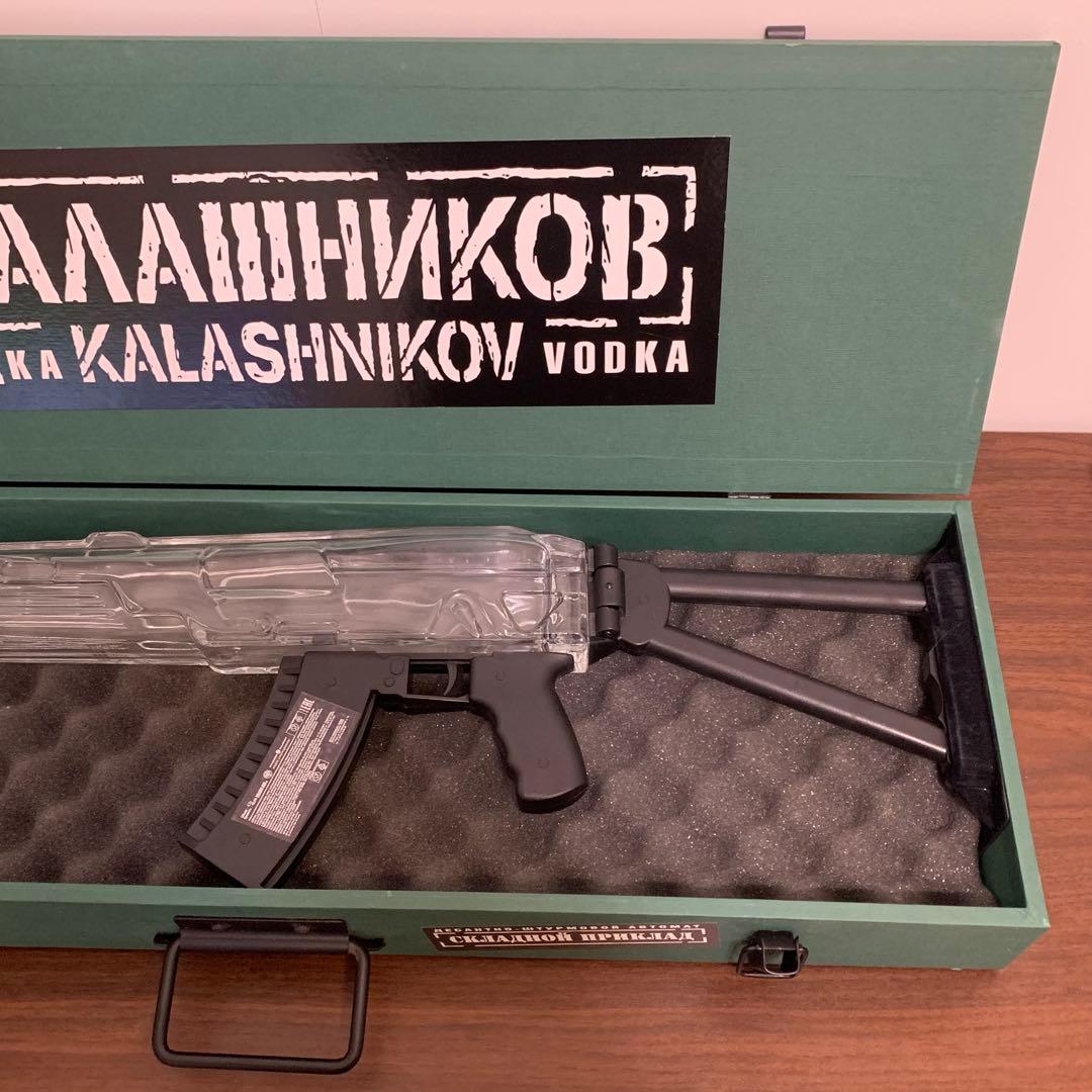 ⭐️カラシニコフ⭐️ウォッカ⭐️ライフル⭐️希少⭐️空ボトル⭐️空瓶⭐️箱⭐️ラドガ⭐️送料無料⭐️
