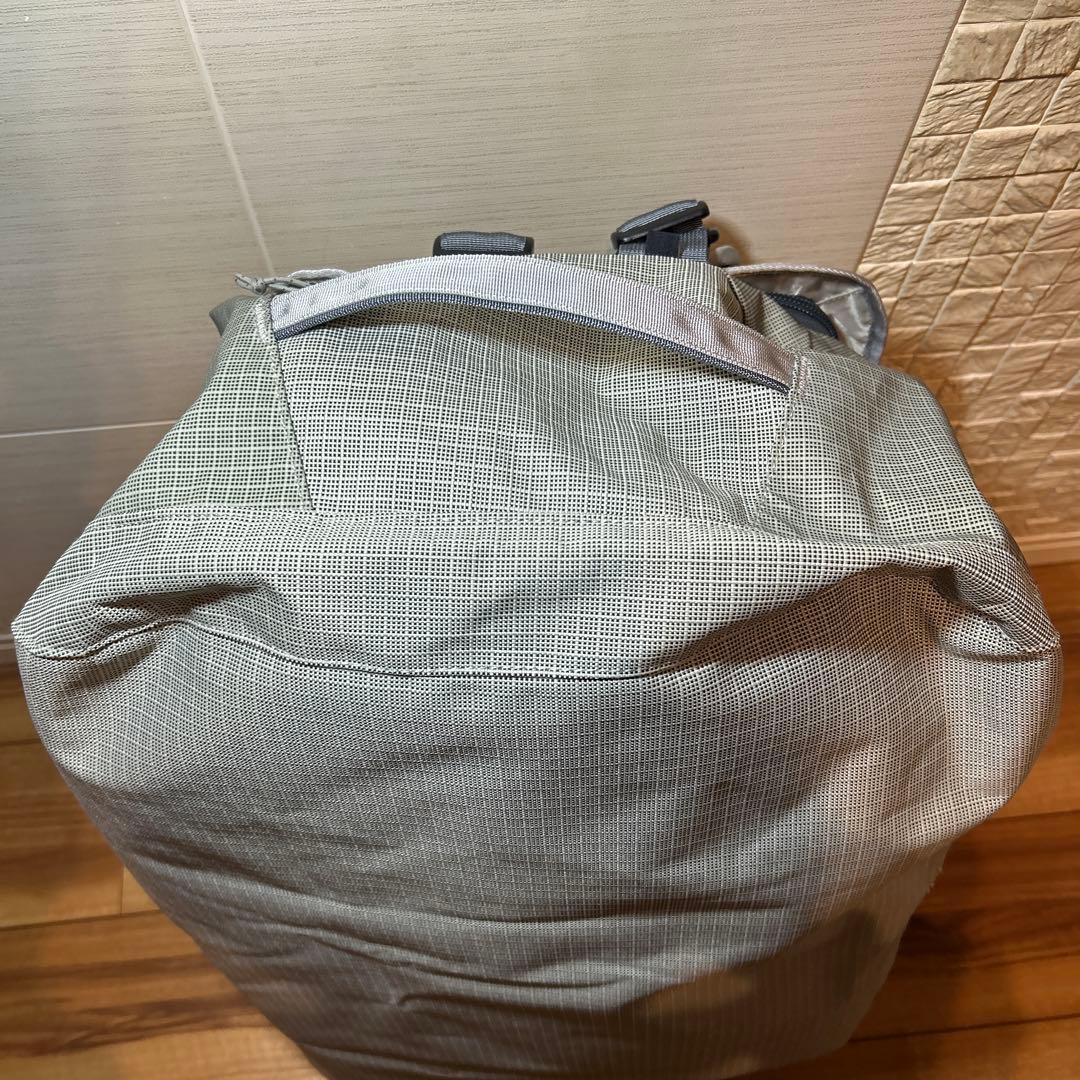 パタゴニア ブラックホール・ダッフル 55L リュック　ボストンバッグ　2way