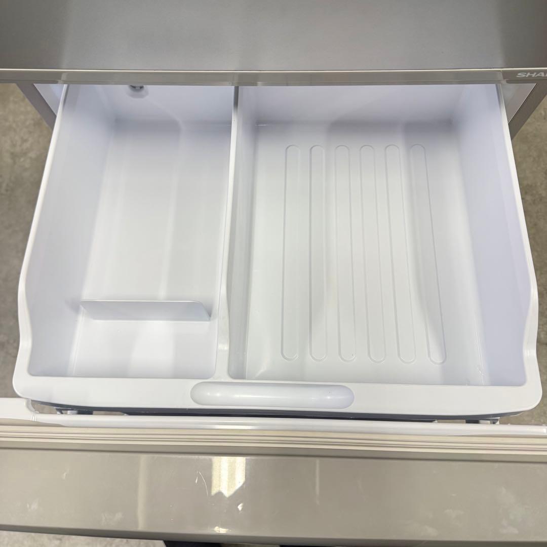 takeshicrea シャープ 冷蔵庫 クリーニング済　2021年