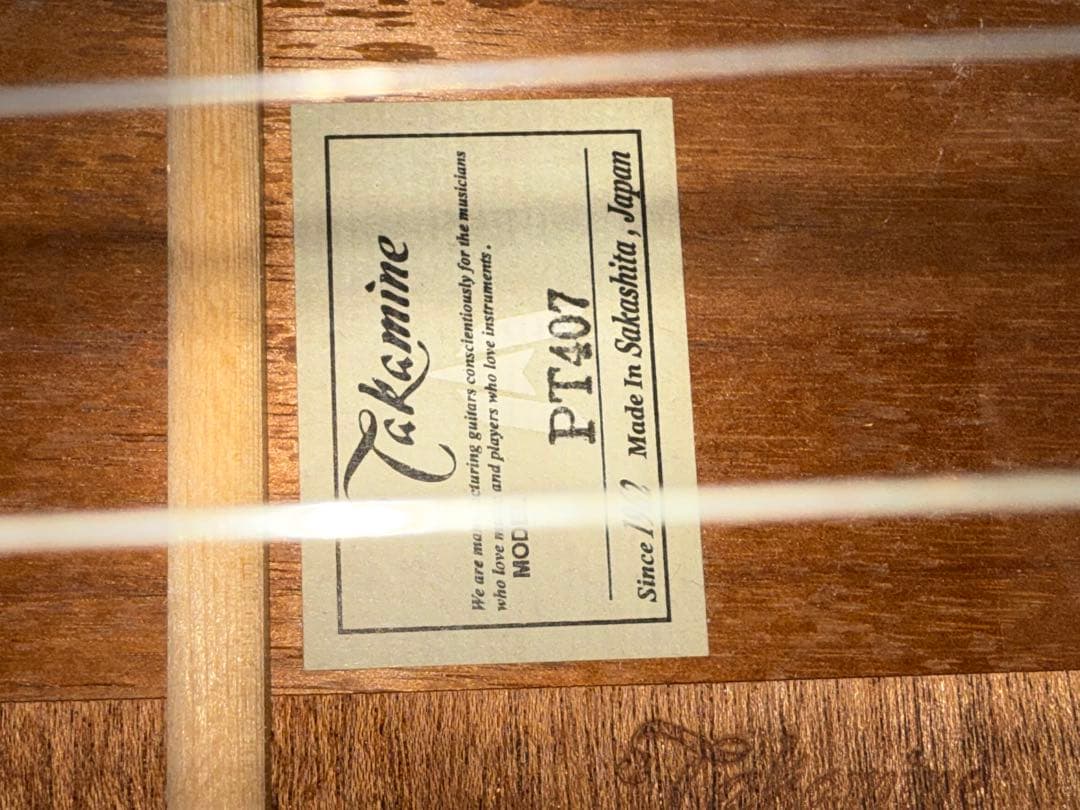 Takamine エレクトリカルアコースティックギター　PT407