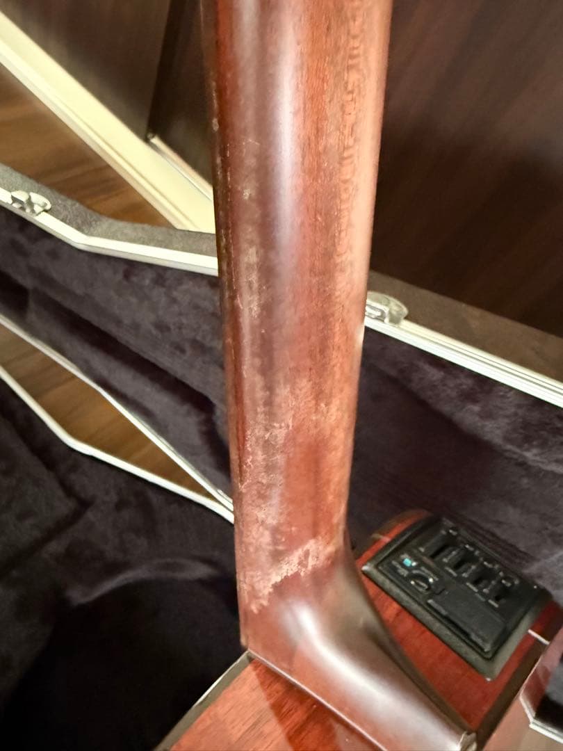 Takamine エレクトリカルアコースティックギター　PT407