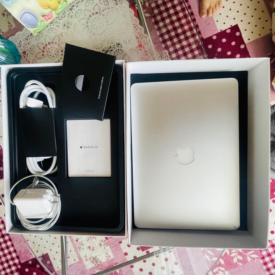 Apple MacBook Air シルバー