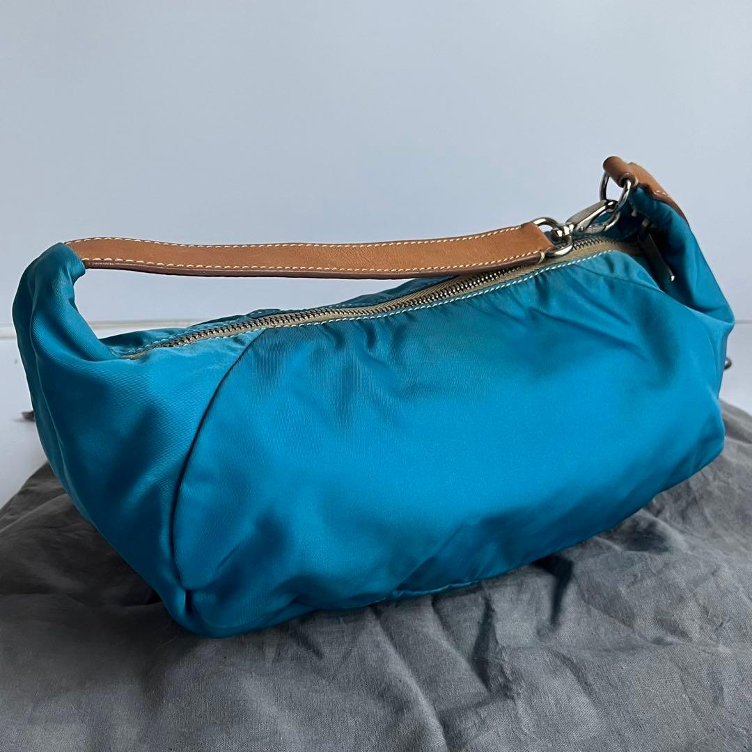 ✨未使用級✨　MIUMIU ハンドバッグ　バニティー　ナイロン　水色