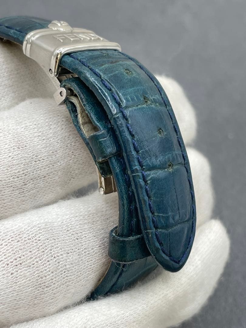 M148 FENDI フェンディ クロノグラフ 腕時計 クオーツ 青文字盤