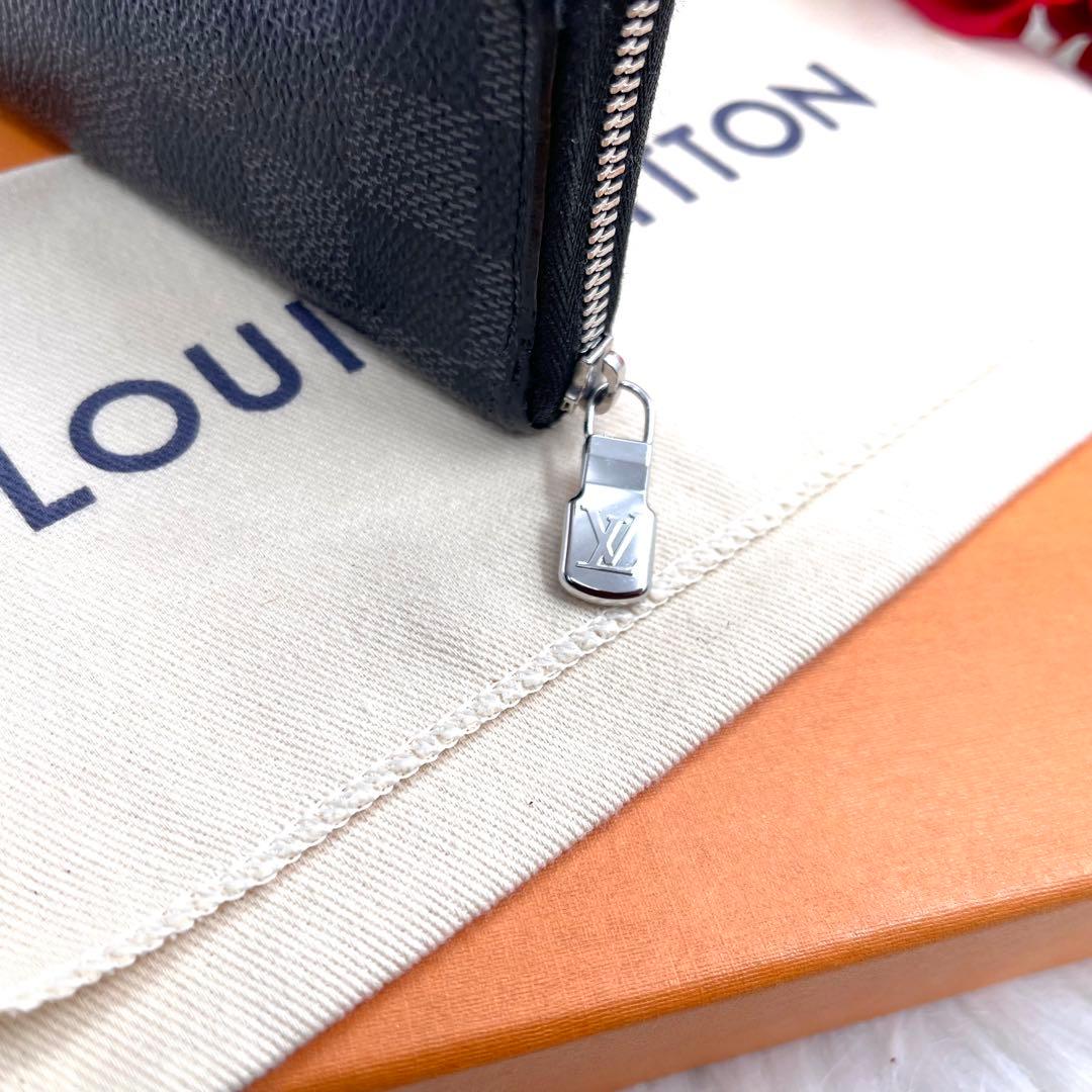 ルイヴィトン 　ダミエ　グラフィット　ジッピー　パース　ケース906