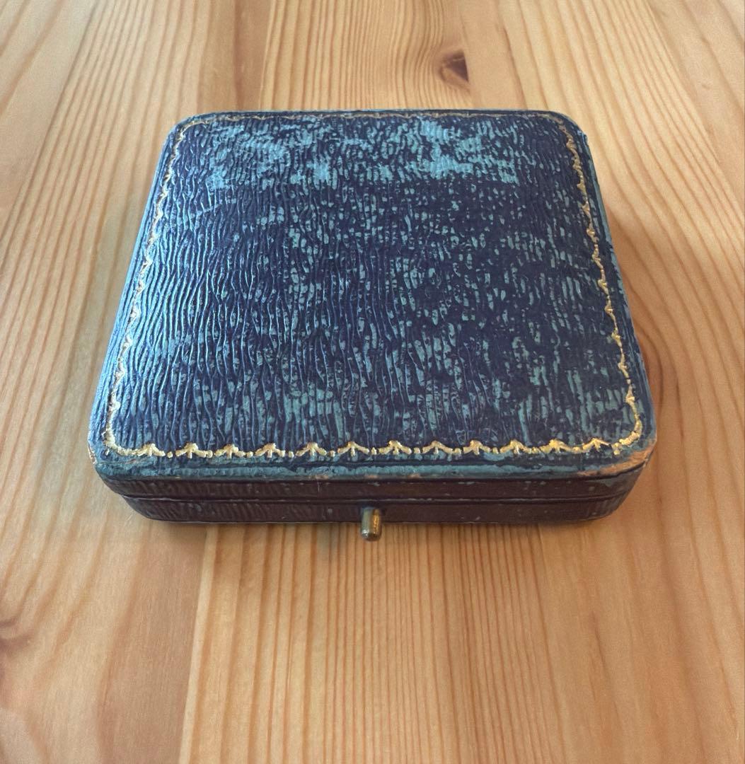 【英国製】Art Jewellersアンティーク・ジュエリー・レザーケース