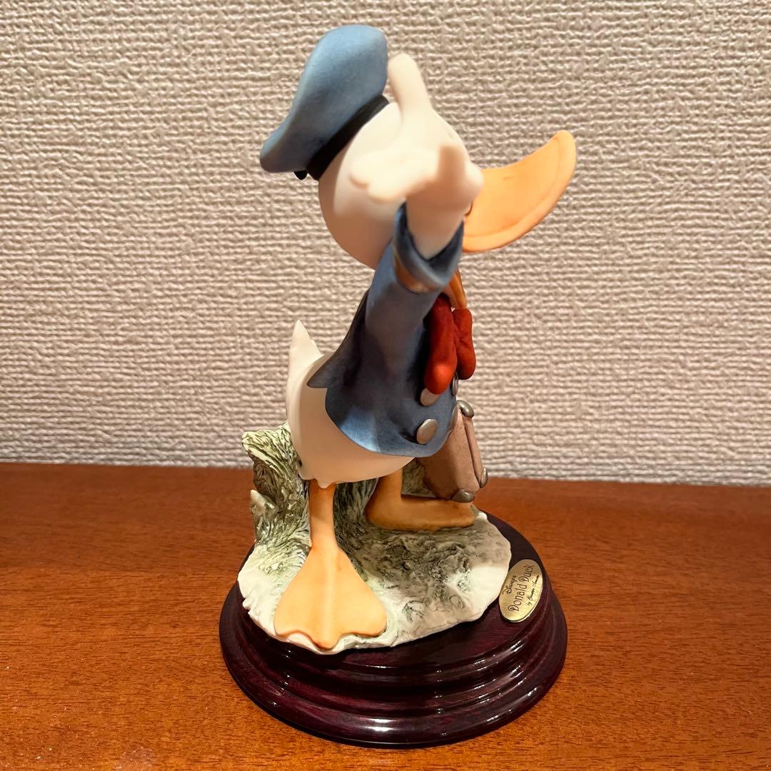 美品　ジョゼッペアルマーニ　ドナルドダック　人形　陶器　ディズニー　置物