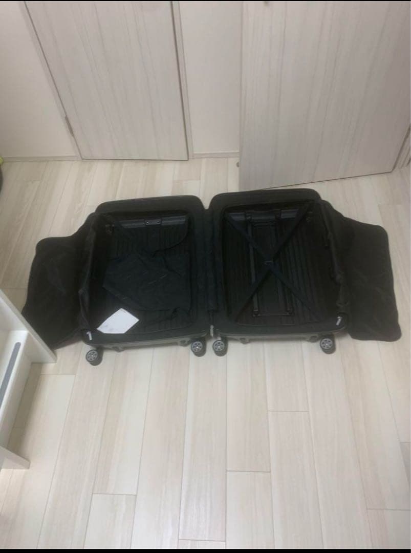 サムソナイトスーツケース(４輪) メルセデス・ベンツコラボ スーツケース　75L