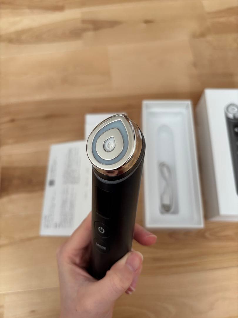 メディキューブ　AGE-Rブースタープロ　黒　ブラック