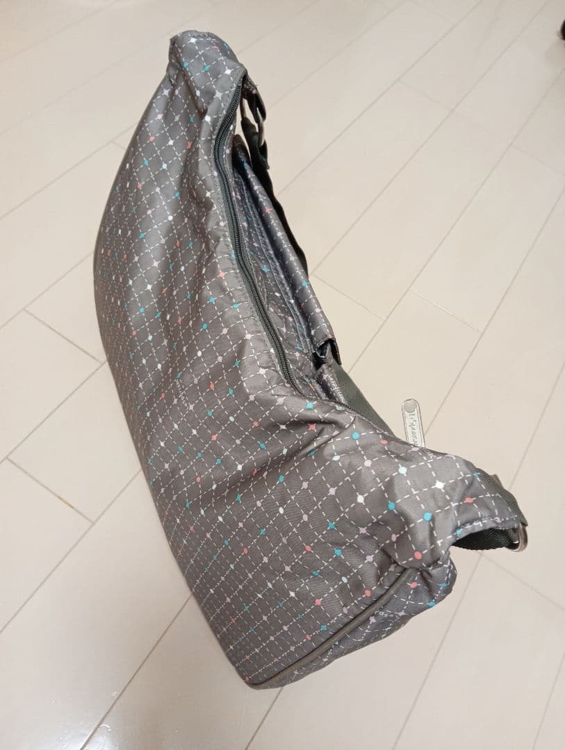【希少新品同様】LeSportsac　レスポートサック　ショルダーバッグDFS品