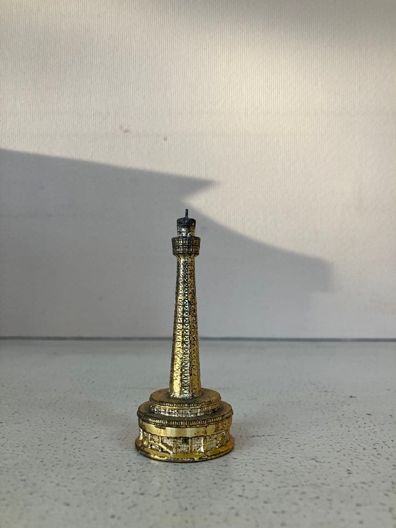 横浜マリンタワー　置物