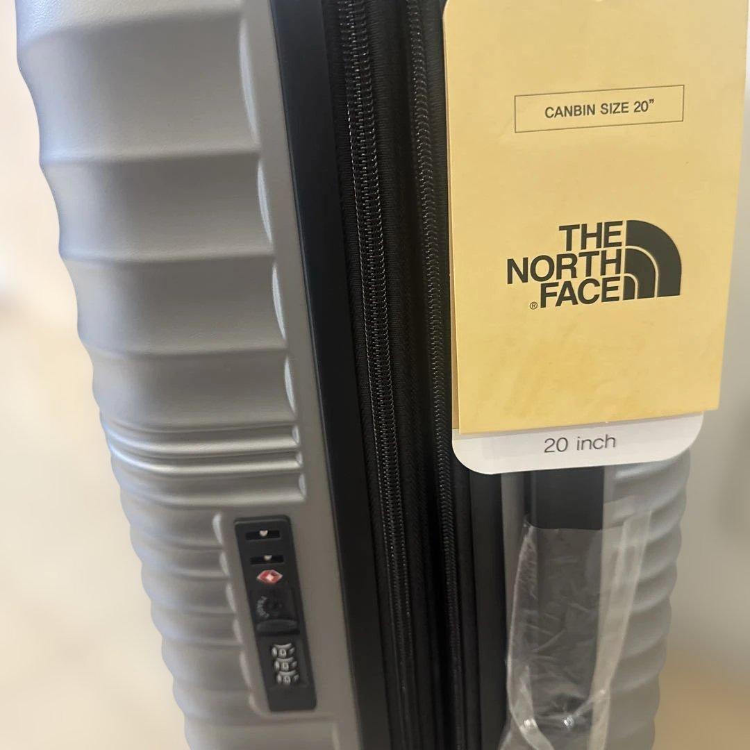 新品THE NORTH FACE 海外限定 機内持ち込みサイズ
