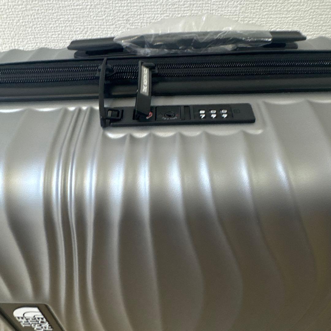 新品THE NORTH FACE 海外限定 機内持ち込みサイズ