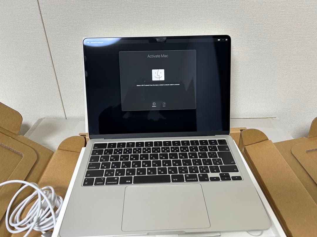 Apple MacBook Air (M2, 2022) シルバー