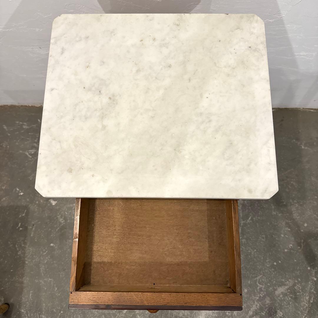 年末年始saleヴィンテージ　サイドテーブル　大理石天板　引き出し／扉収納付き