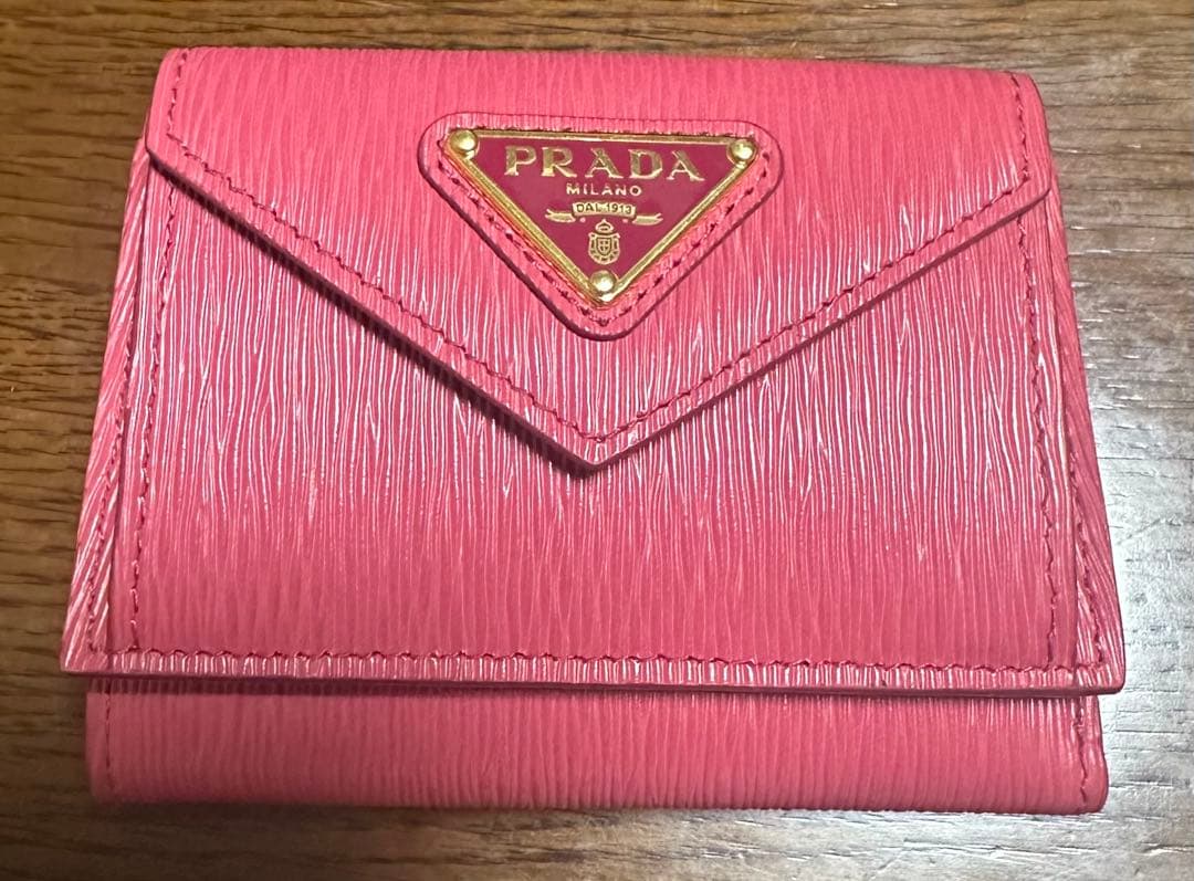 小物 PRADA MINI TRIOFOLD WALLET