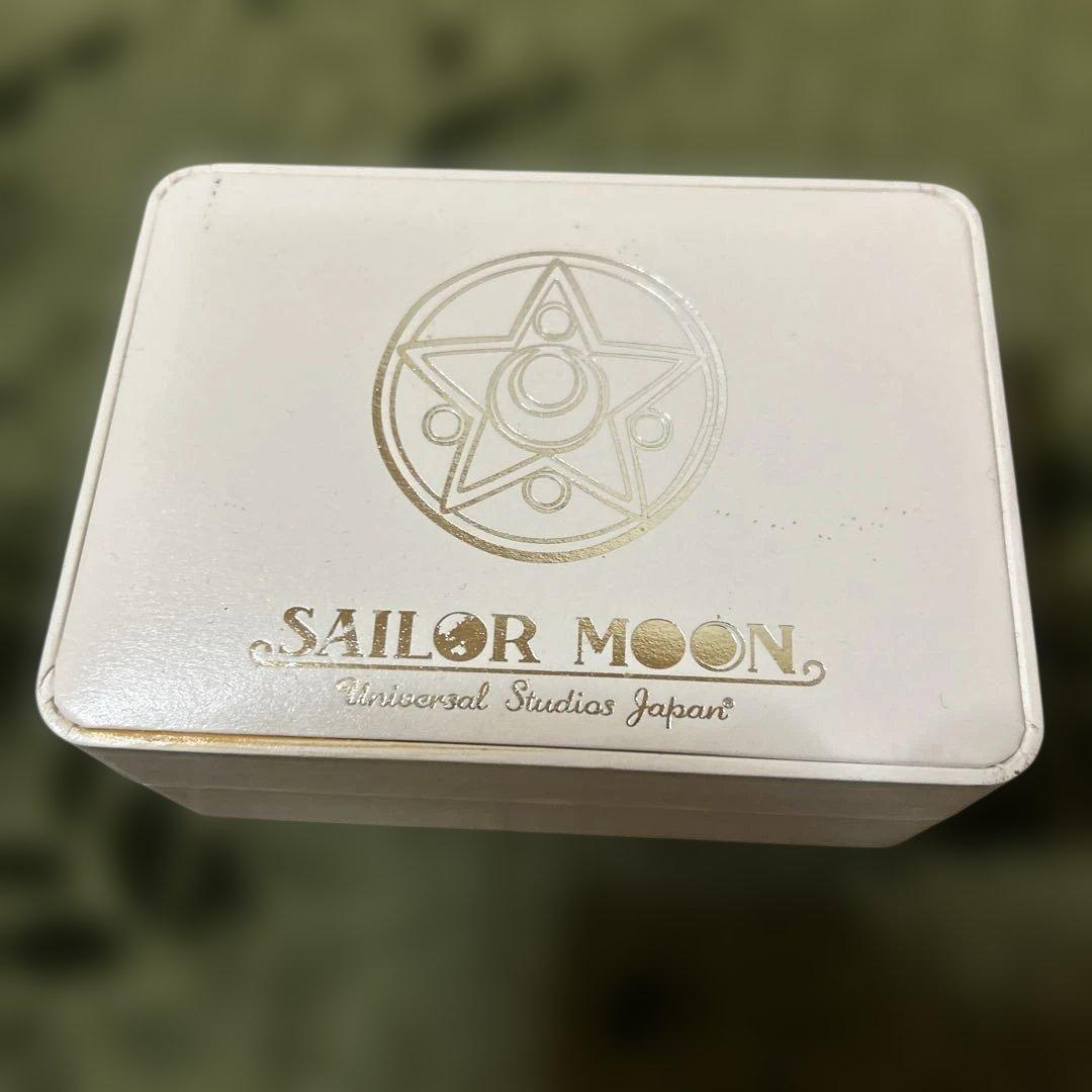 セーラームーン25周年USJコラボセーラームーンブレスウォッチ