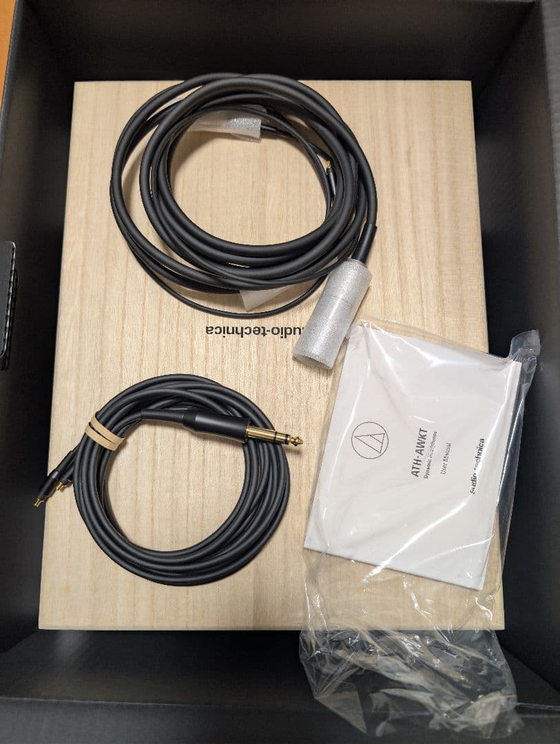 オーディオテクニカ　ATH-AWKT 密閉型ヘッドホン ★ほぼ未使用★