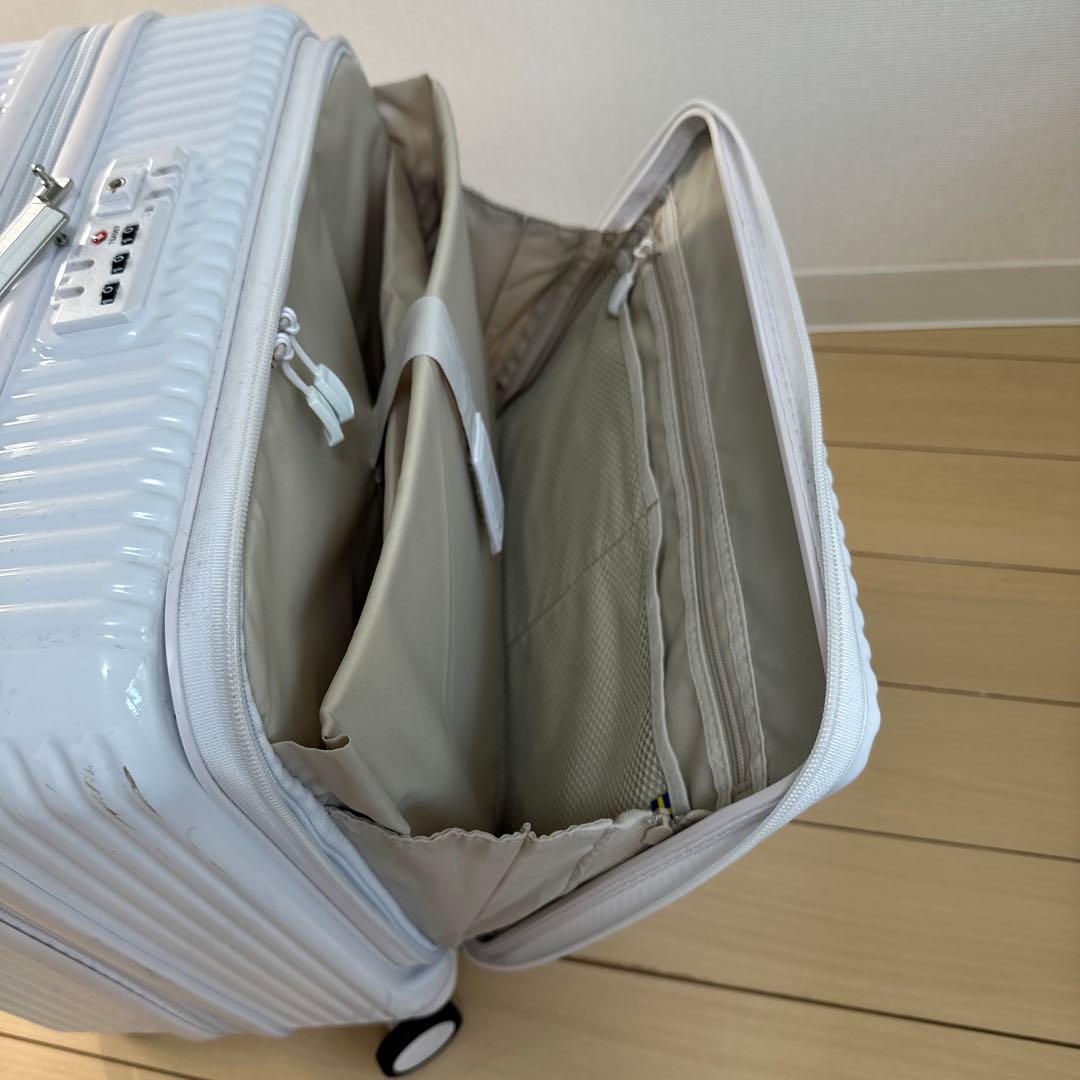 innovator INV20 キャリーケース33Lホワイト