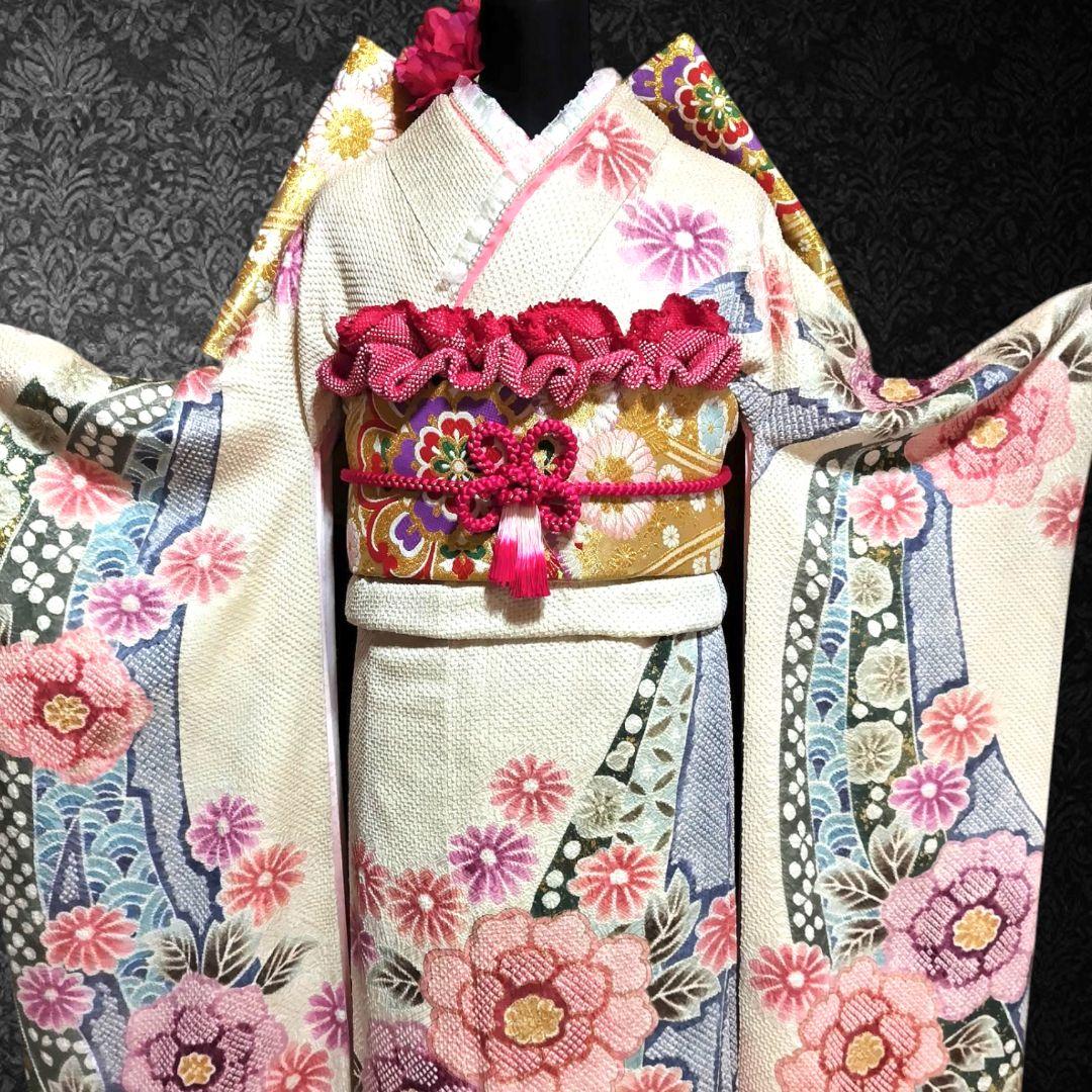 振袖フルセット(7点)・本絞り・総絞り・花模様・金彩加工・逸品