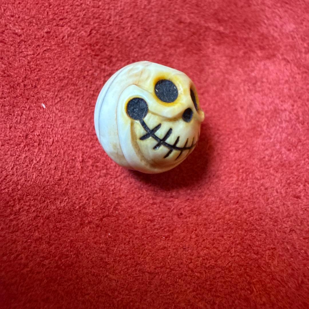 チベタンスカル　チティ・パティ　マンモス牙　ボーンビーズ　チベット　根付　髑髏