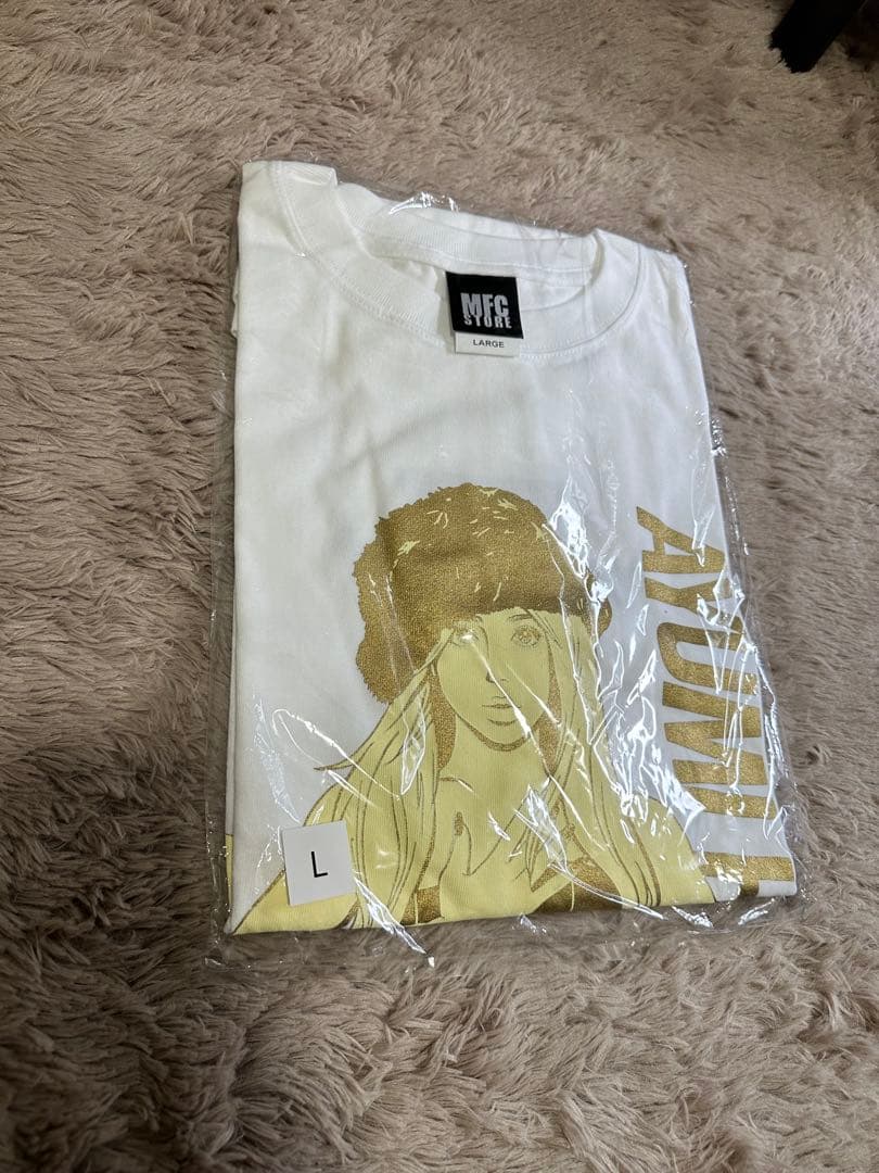 【新品未使用】浜崎あゆみMFCコラボTシャツ北京限定（黒白）ペンライト付き