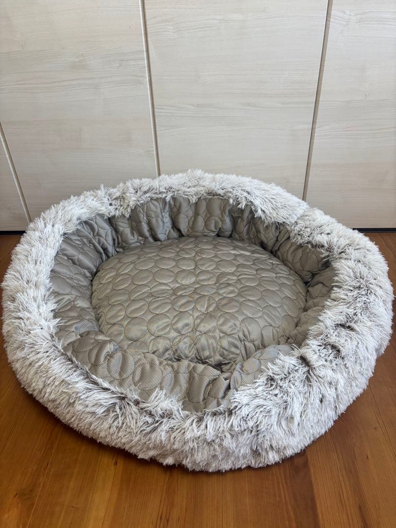 ハギースリープ　HuggySleep 犬用ベッド 円形 ブラウン